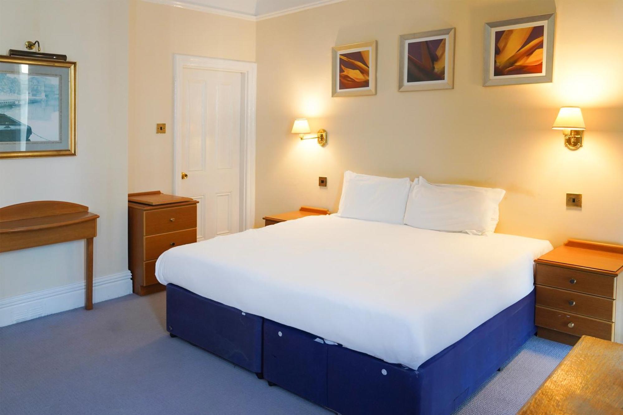 Langford Hotel, & Hotel 3*