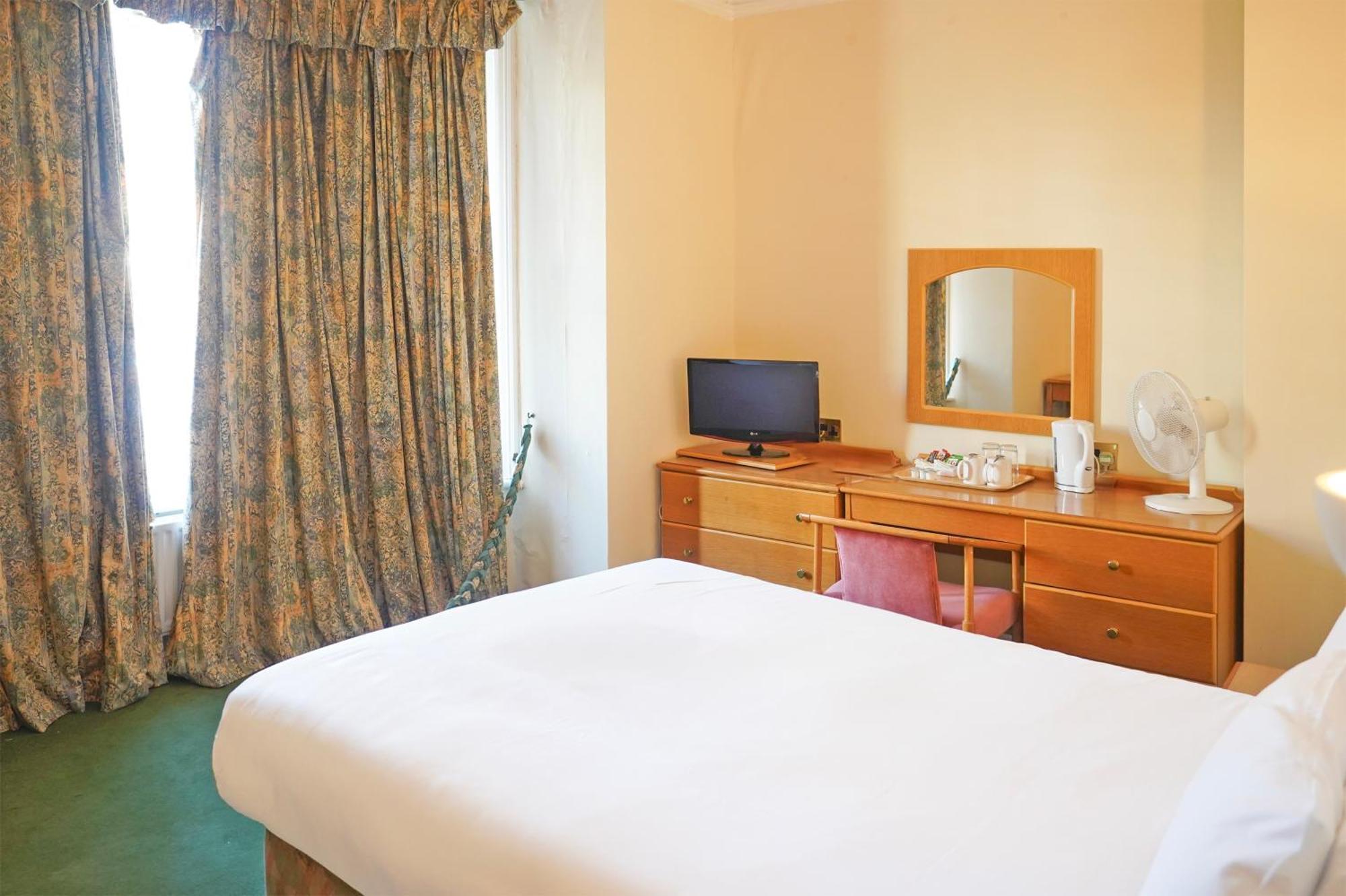 Langford Hotel, & Hotel Brighton